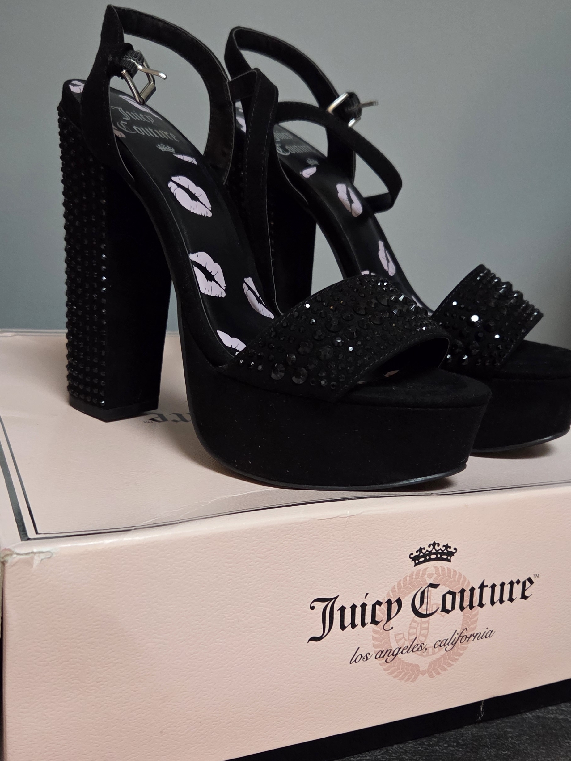 New!Hot Juicy Couture Black Crystal Embellished Platform Sandals